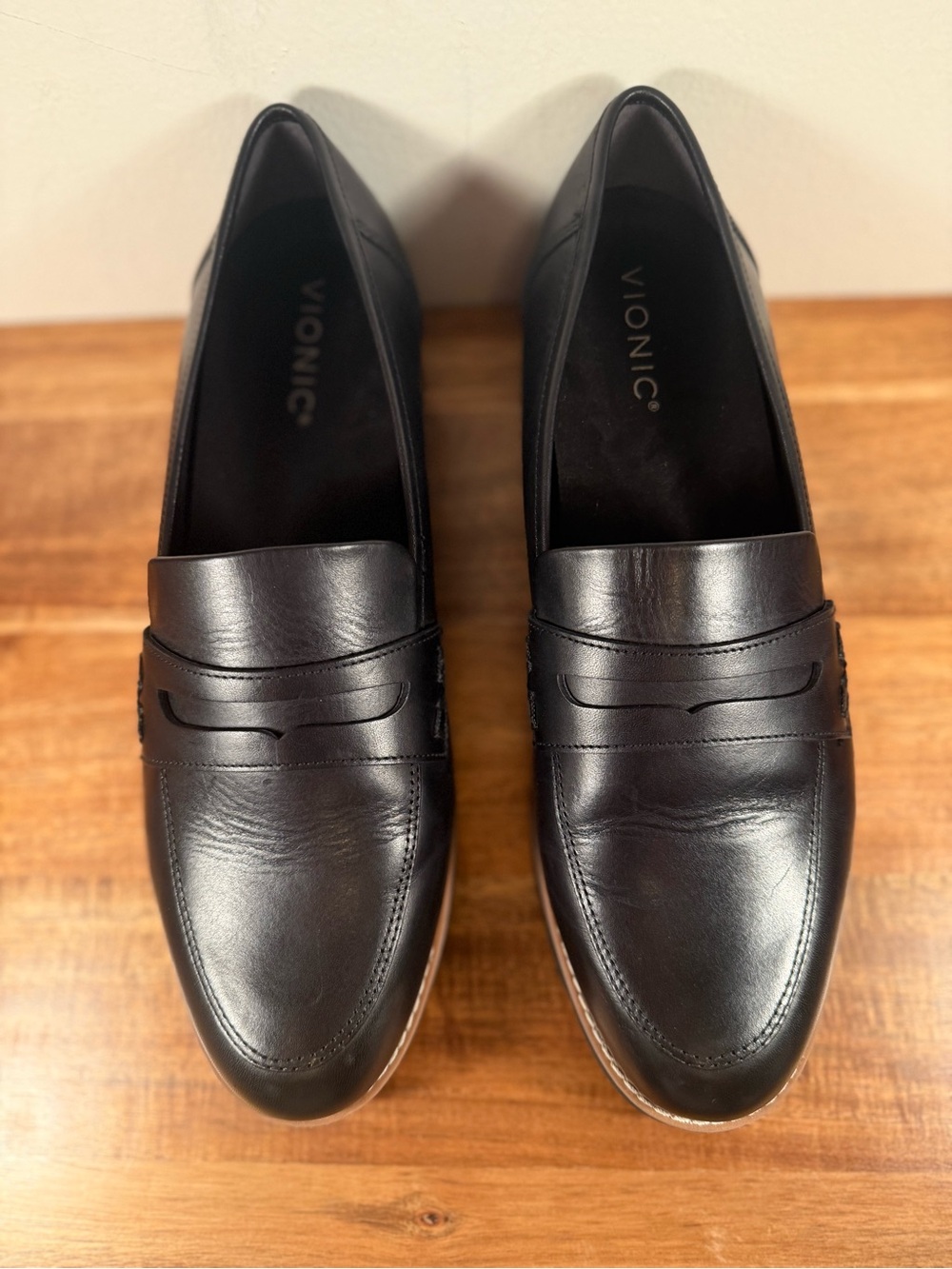 Vionic Cleo Penny Loafer, Black Leather Size 10 NWOT